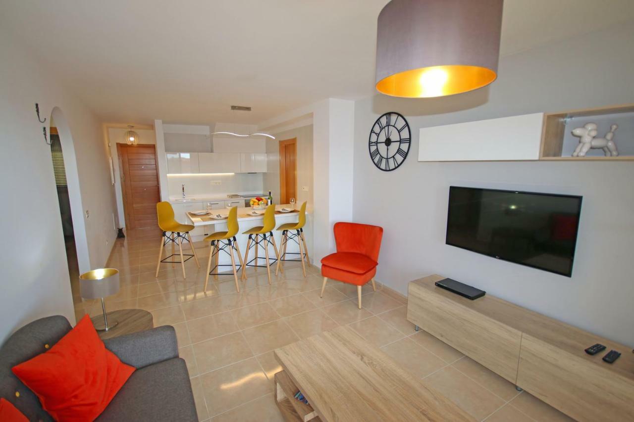 Апартаменты La Perla By Rentmedano Superb Luxury Duplex, Private Roof Terrace, Ocean View, Pool, Wifi And Parking Эль-Медано Экстерьер фото